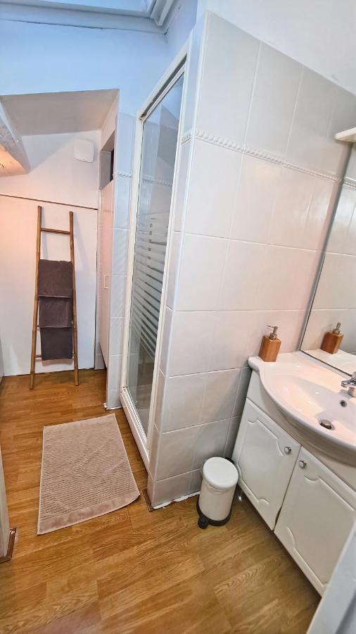 Apartamento Sous Les Toits D'Aviñón Exterior foto