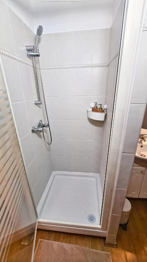 Apartamento Sous Les Toits D'Aviñón Exterior foto